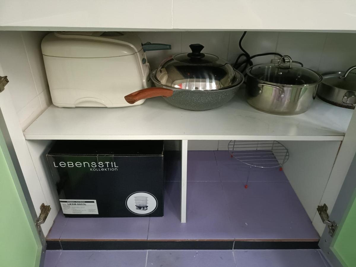 Entire Residential Home•Jia Residences Bkt Serdang沙登温暖的家 Seri Kembangan Dış mekan fotoğraf