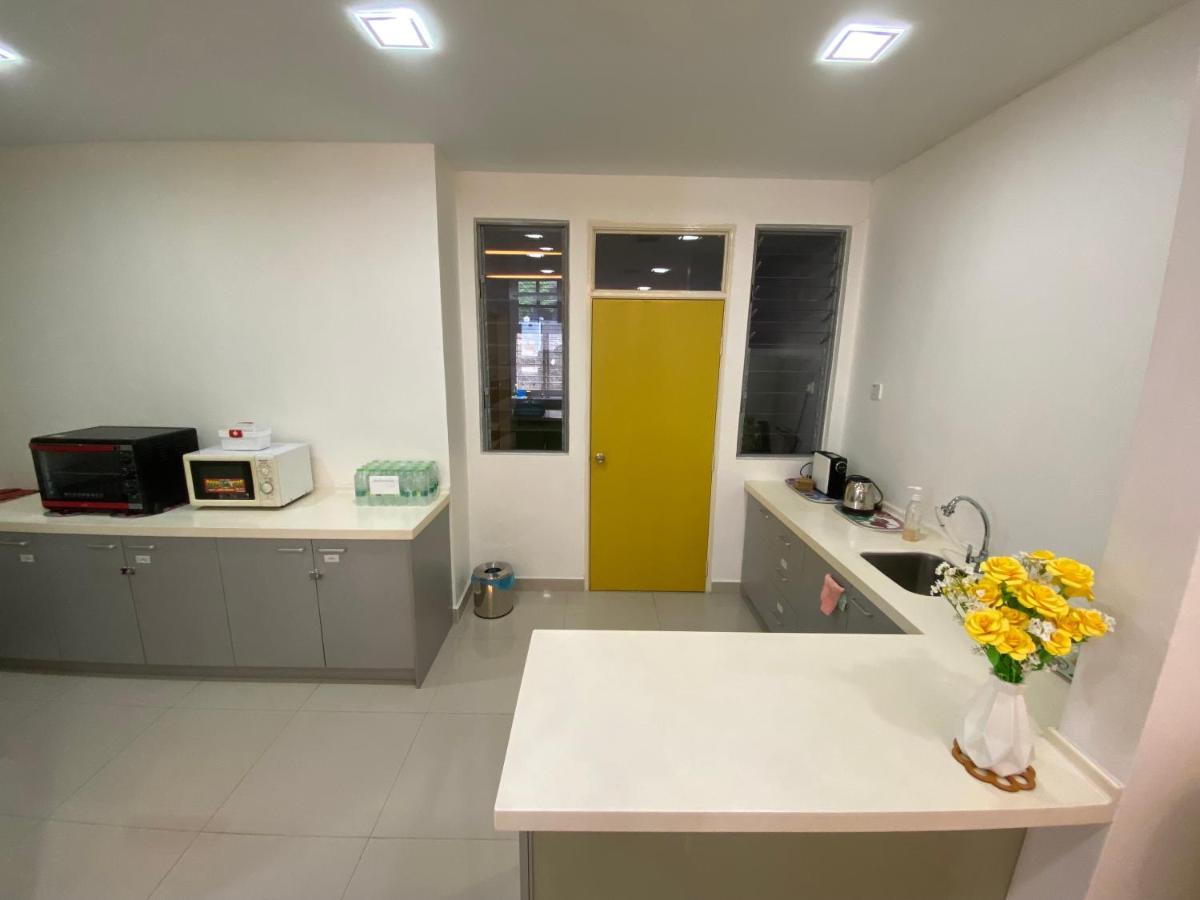 Entire Residential Home•Jia Residences Bkt Serdang沙登温暖的家 Seri Kembangan Dış mekan fotoğraf