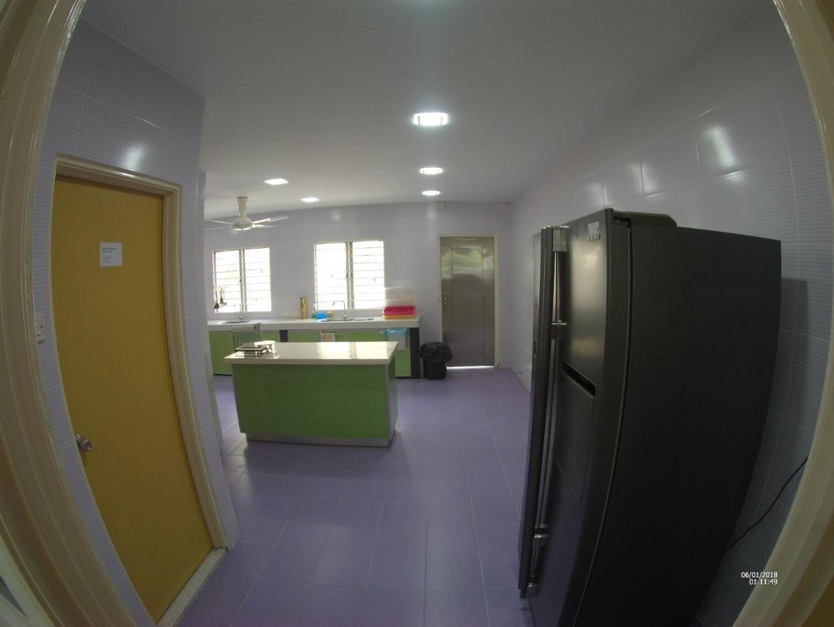 Entire Residential Home•Jia Residences Bkt Serdang沙登温暖的家 Seri Kembangan Dış mekan fotoğraf