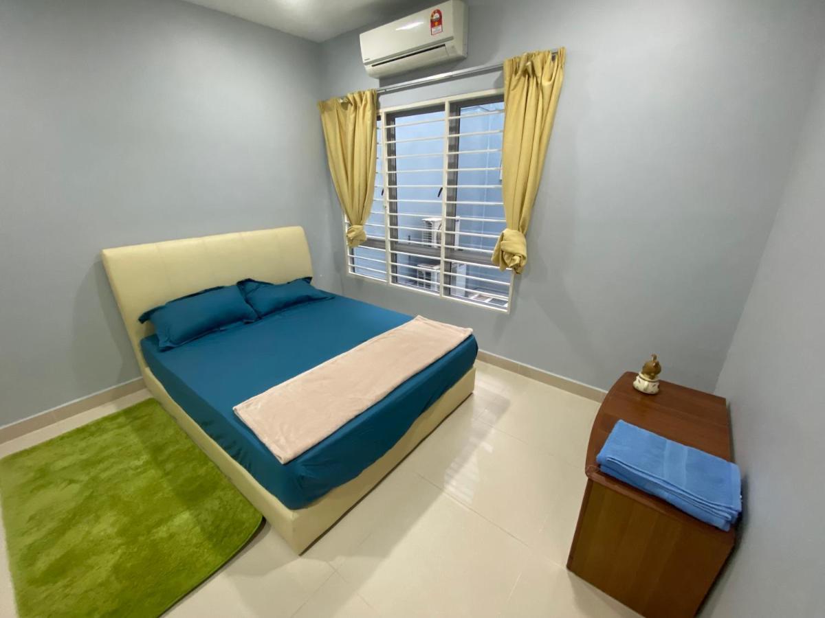 Entire Residential Home•Jia Residences Bkt Serdang沙登温暖的家 Seri Kembangan Dış mekan fotoğraf