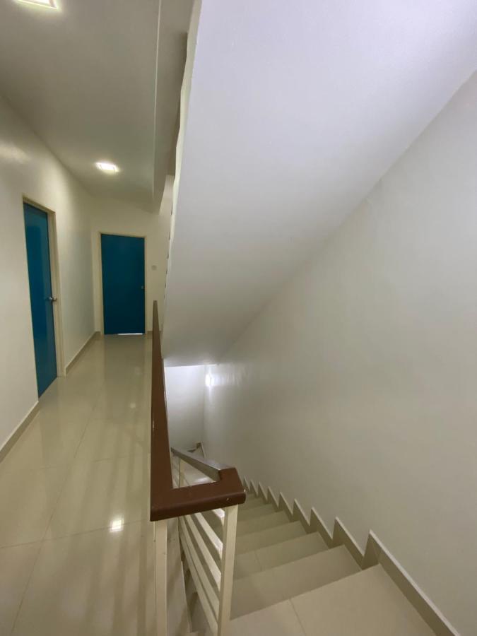Entire Residential Home•Jia Residences Bkt Serdang沙登温暖的家 Seri Kembangan Dış mekan fotoğraf