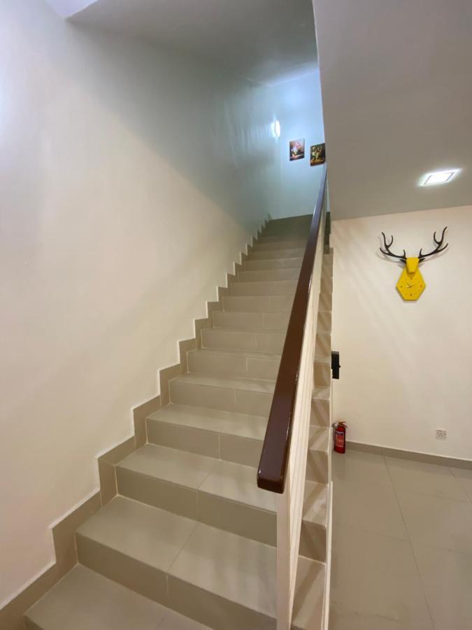 Entire Residential Home•Jia Residences Bkt Serdang沙登温暖的家 Seri Kembangan Dış mekan fotoğraf