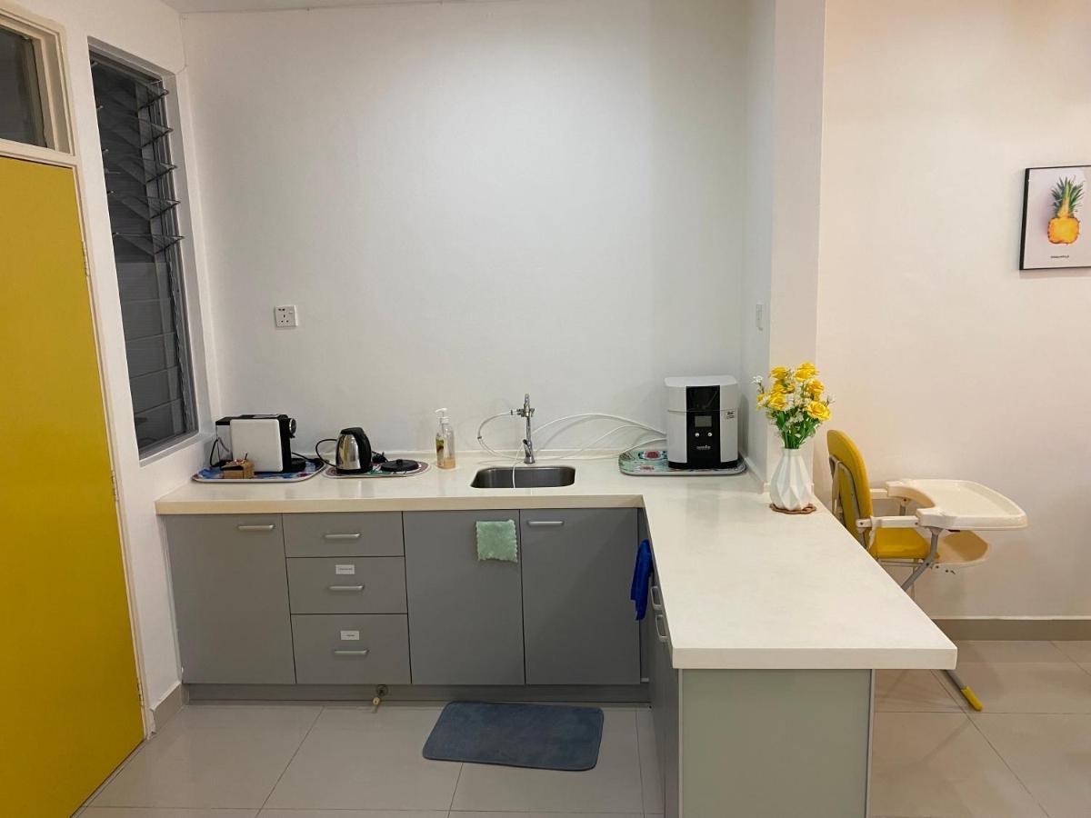 Entire Residential Home•Jia Residences Bkt Serdang沙登温暖的家 Seri Kembangan Dış mekan fotoğraf